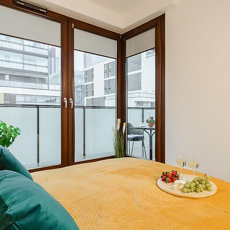 Cozy Family Apartments With Balcony Near Zlote Tarasy Varsó Kültér fotó